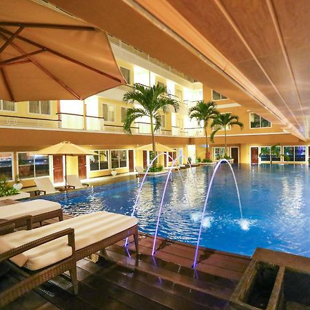 Sylvia Hotel Premier Kupang Kupang  Exterior photo