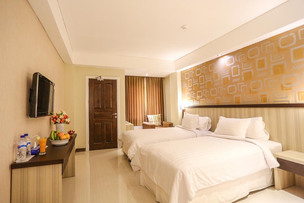 Sylvia Hotel Premier Kupang Kupang  Room photo